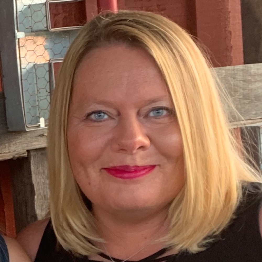 Meet your Posher, Jennifer